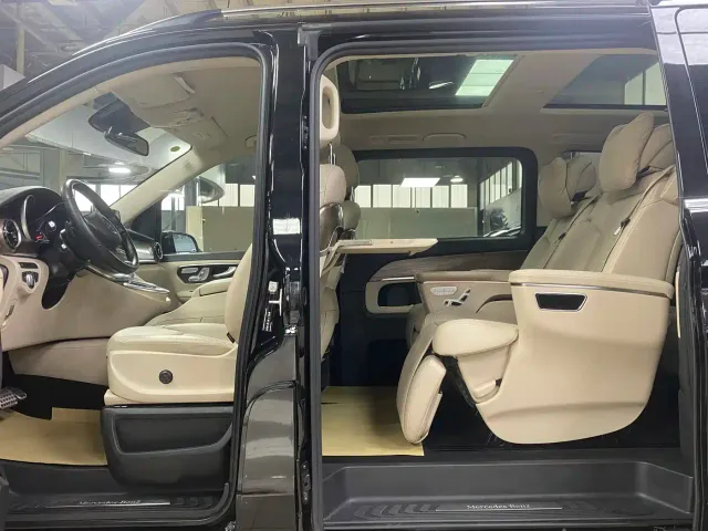 Mercedes-Benz V-Class — Фото автомобиля 6
