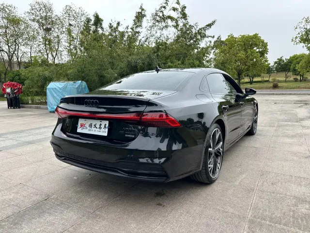 Audi A7L — Фото автомобиля 4
