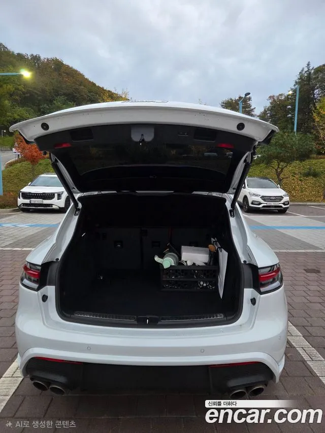 Porsche Macan — Фото автомобиля 12