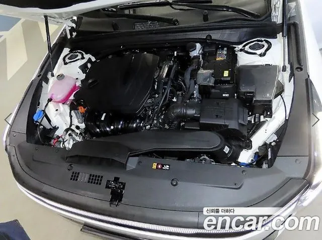 Kia K8 The New K8 2.5 Бензин 2WD — Фото автомобиля 19