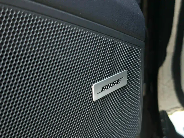 Porsche Cayenne — Фото автомобиля 8