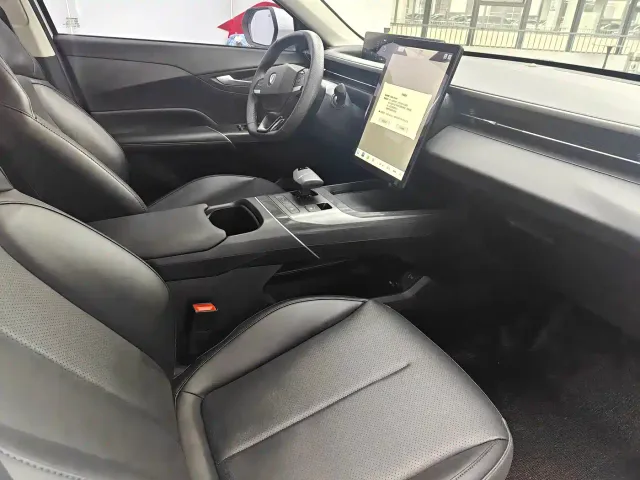 Changan Eado — Фото автомобиля 8