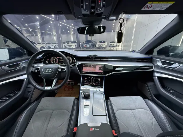 Audi A6L — Фото автомобиля 12