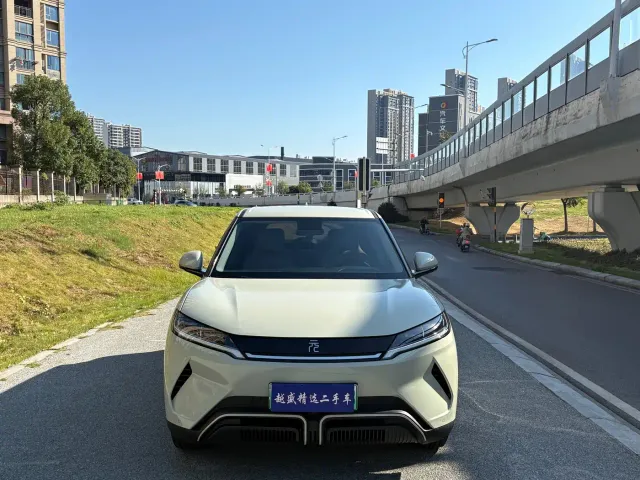 BYD Yuan UP — Фото автомобиля 2