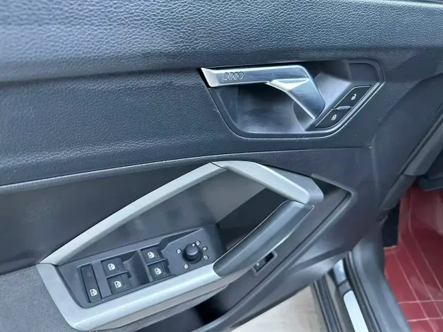 Audi Q3 — Фото автомобиля 16