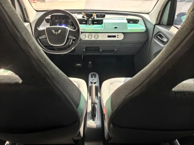 Wuling Hongguang Mini EV — Фото автомобиля 9