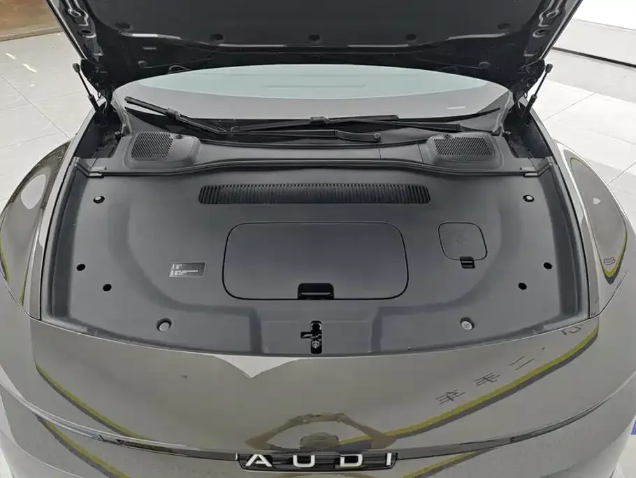 Audi Audi E5 Sportback 2025 300kw 2WD — Фото автомобиля 10
