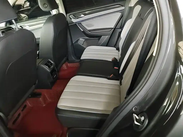 Volkswagen Tayron GTE Plug-in Hybrid — Фото автомобиля 16