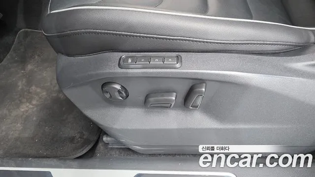 Volkswagen Tiguan Tiguan 2 поколение 2.0 TDI Premium — Фото автомобиля 24