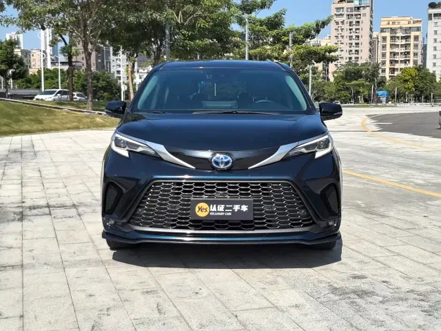 Toyota Granvia — Фото автомобиля 2
