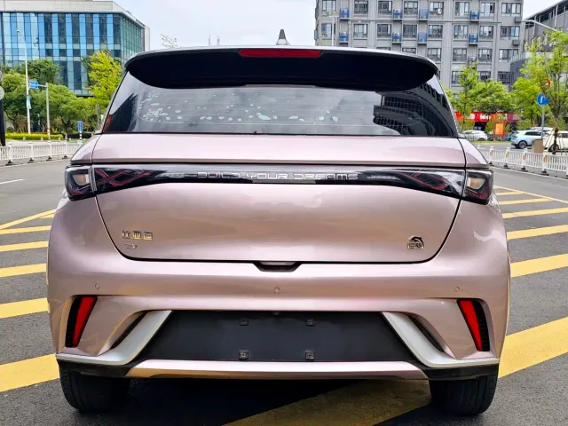 BYD Dolphin — Фото автомобиля 4