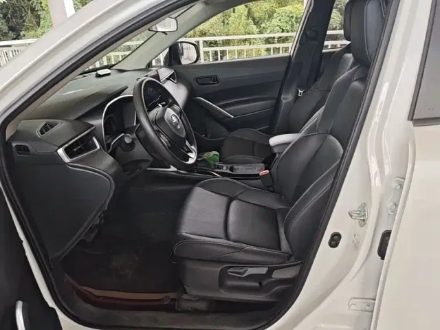Toyota Frontlander — Фото автомобиля 14