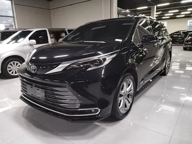 Фотография автомобиля — Toyota Sienna