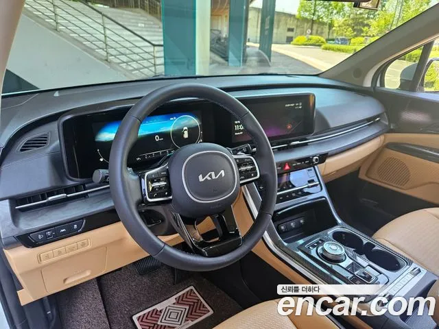 Kia Canival — Фото автомобиля 9