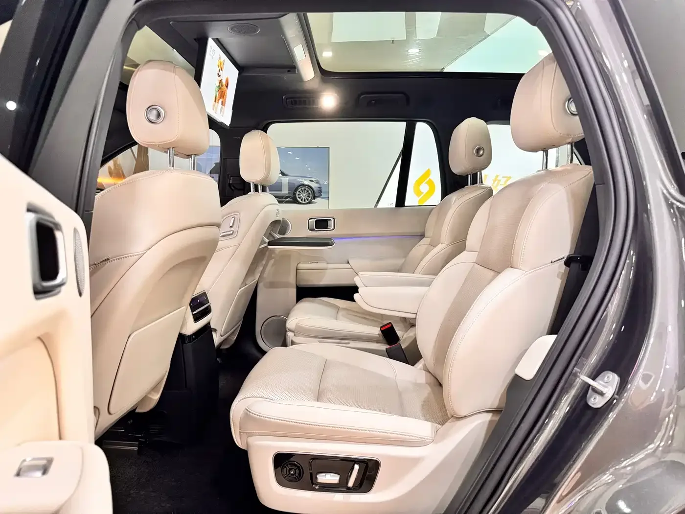 Li Auto Li Xiang L9 2022 Max — Фото автомобиля 14
