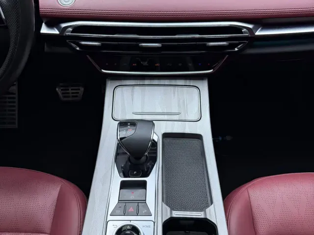 Jetour X70 Plus — Фото автомобиля 16