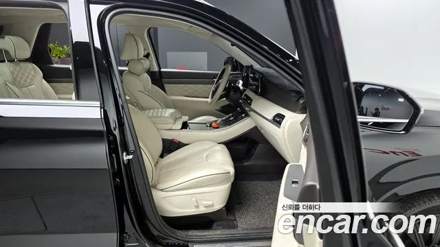 Hyundai Palisade Palisade Дизель 2.2 2WD — Фото автомобиля 11