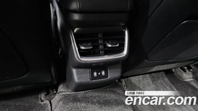 Hyundai Grandeur Grandeur (GN7) — Фото автомобиля 30
