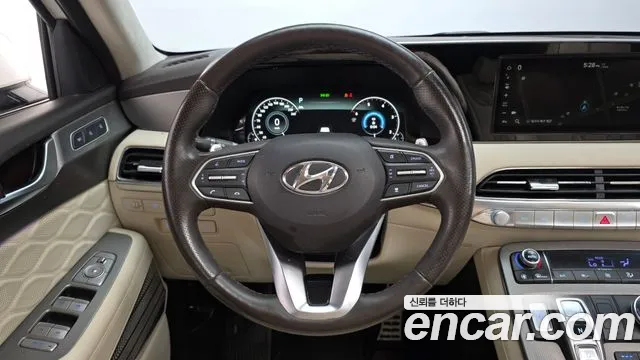 Hyundai Palisade Palisade Дизель 2.2 2WD — Фото автомобиля 12