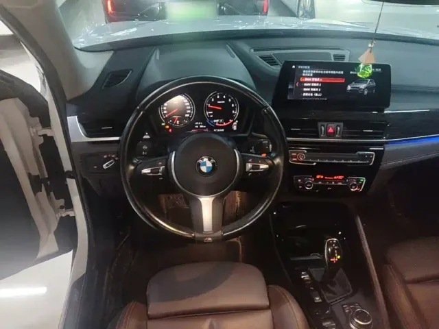 BMW X1 — Фото автомобиля 10