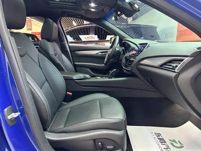 Cadillac CT5 — Фото автомобиля 19