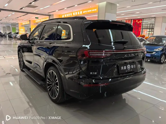 Aito M7 — Фото автомобиля 8