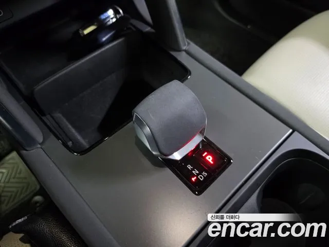 Land Rover Discovery Sport Generation 2 — Фото автомобиля 12