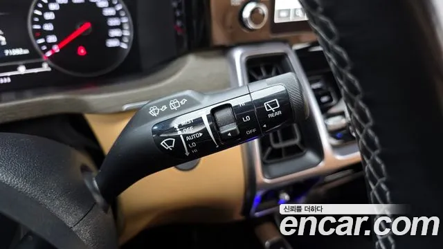 Kia Sorento Sorento 4-е поколение Дизель 2.2 2WD — Фото автомобиля 16