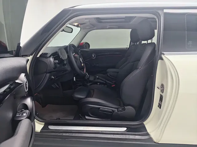 MINI Hatch — Фото автомобиля 16