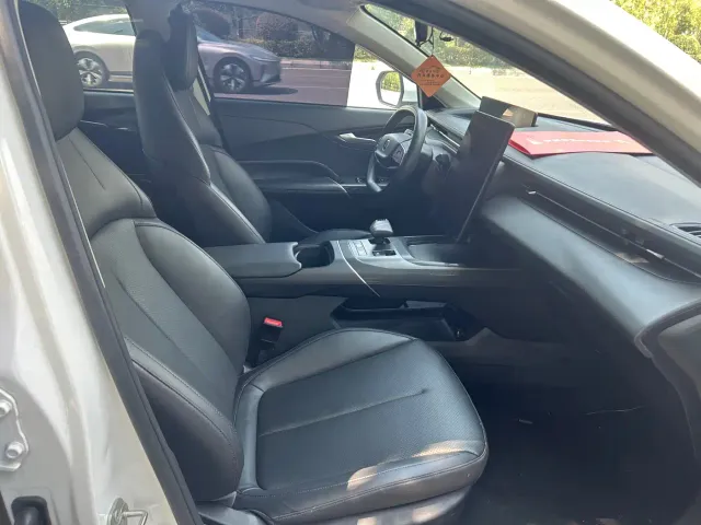Changan Lamore — Фото автомобиля 5