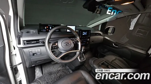 Hyundai Staria Staria — Фото автомобиля 4