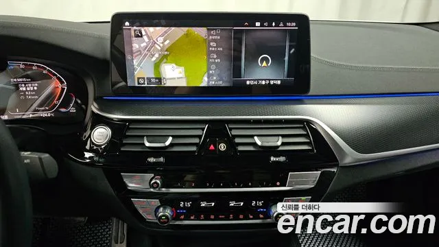 BMW 5 Series G30 — Фото автомобиля 18