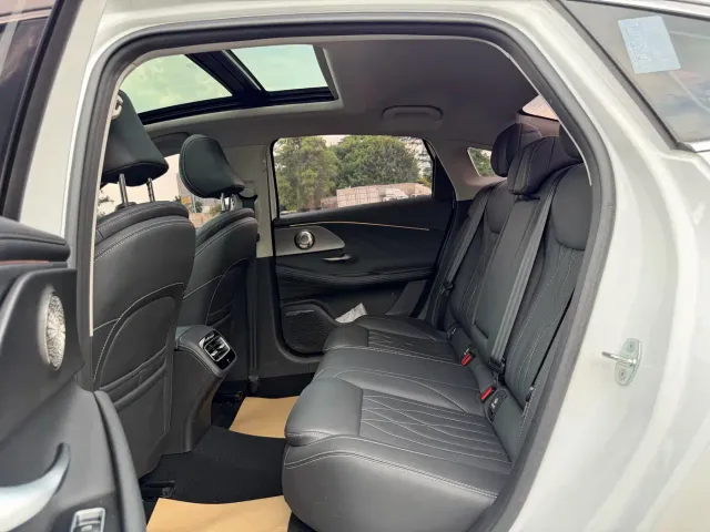 Chery Arrizo 8 — Фото автомобиля 13