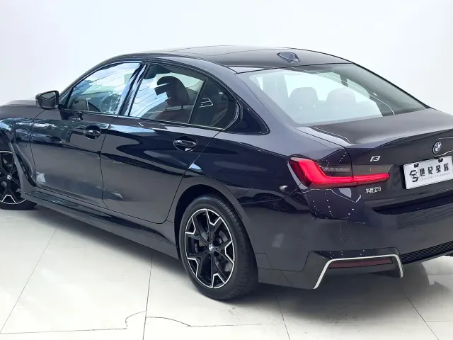 BMW i3 — Фото автомобиля 10
