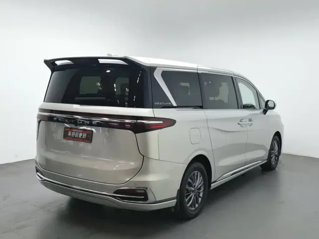 Bestune Besturn M9 — Фото автомобиля 2