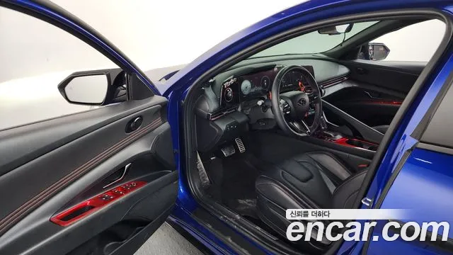 Hyundai Avante CN7 — Фото автомобиля 10