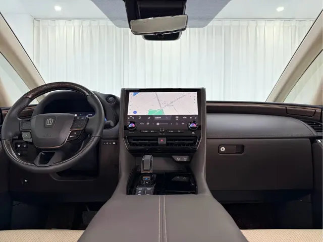 Toyota Vellfire — Фото автомобиля 9