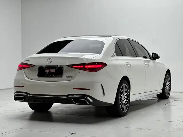 Mercedes-Benz C-Class — Фото автомобиля 4