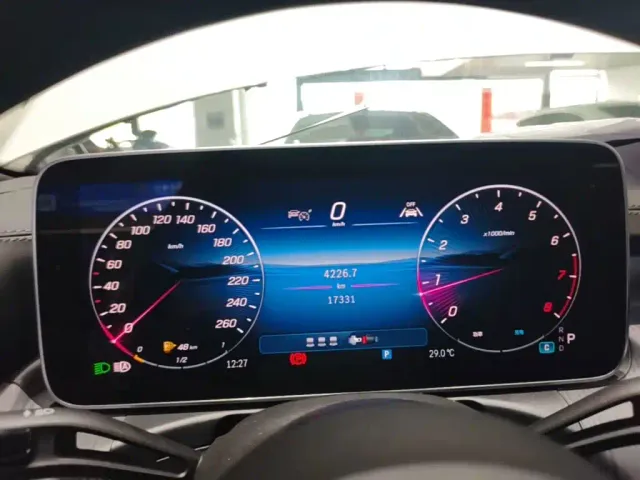 Mercedes-Benz C-Class — Фото автомобиля 11