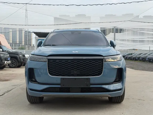 Li Auto ONE — Фото автомобиля 2