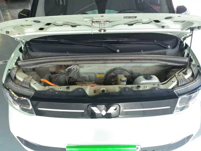Wuling Hongguang Mini EV — Фото автомобиля 19