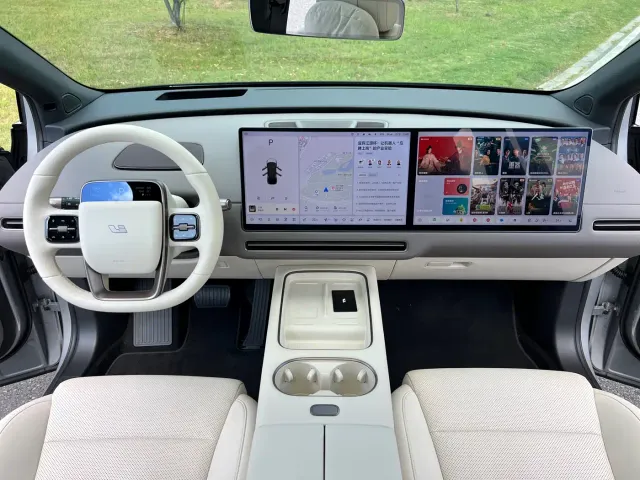 Li Auto i6 — Фото автомобиля 12