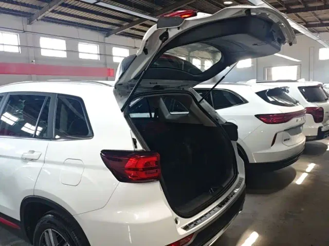Changan CS75 — Фото автомобиля 18