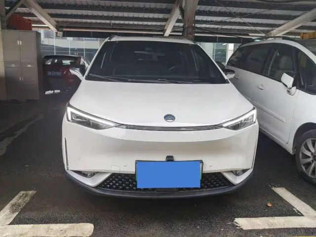 Hycan Z03 — Фото автомобиля 2