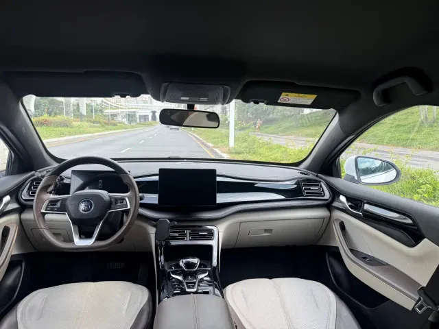 BYD Qin PLUS — Фото автомобиля 14