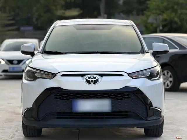 Toyota Frontlander — Фото автомобиля 23
