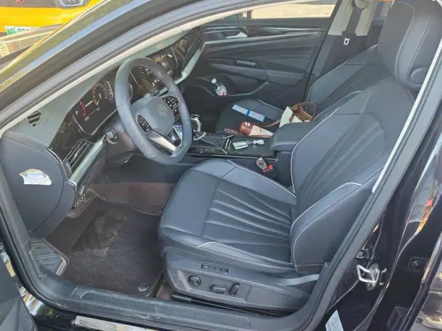 Volkswagen Passat — Фото автомобиля 9