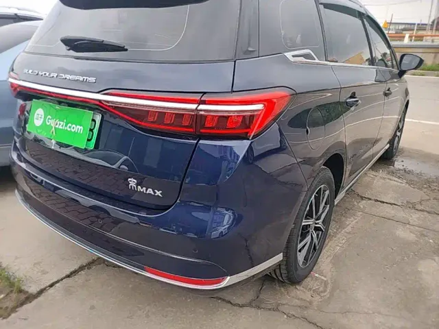BYD Song MAX — Фото автомобиля 7