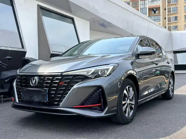 Changan Eado — Фото автомобиля 2