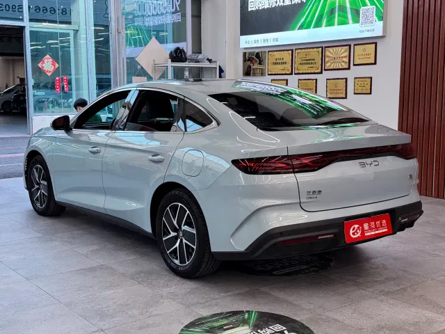 BYD Qin L — Фото автомобиля 5